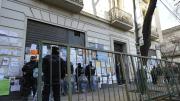 Convocan un banderazo para hoy, pero el Gobierno valló la vivienda de Cristina