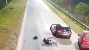 Terror en Argentina: Saltó de un carro en marcha al ver que el taxista se desvió de la ruta del GPS