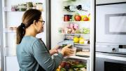 Colocar cáscara de kiwi en la heladera: por qué recomiendan hacerlo y para qué sirve