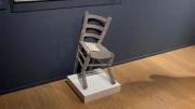 Una pareja rompe la silla de Van Gogh al intentar tomarse una foto en un museo italiano