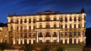Este hotel de lujo es el escenario principal de una icónica comedia: Así es el Grandhotel Pupp