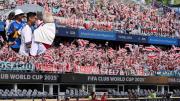 “Sos un provocador”: enojo de los hinchas de River con un hincha de Boca en la previa vs Monterrey