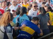 ¡Insólito!: un hincha de Boca Juniors fue a ver a River Plate con la camiseta xeneize