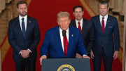 (VIDEO) Trump: Irán debe hacer la paz de inmediato, y si no lo hace, recibirá otro golpe