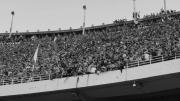 Tragedia en un partido de fútbol: cedió una valla y cayeron al vacío