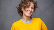 El corte de pelo francés que reduce las arrugas, rejuvenece el rostro y es perfecto para mujeres de 50 años