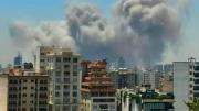 Trump dice que Israel e Irán acordaron un alto el fuego total, Irán lo condiciona