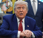 Trump califica de débil la respuesta iraní al referirse al ataque contra una base de EEUU en Qatar