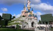 Hombre alquila Disneyland París para intentar casarse con una niña de 9 años