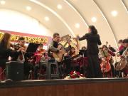 Marcos Puña y Orquesta del IFA María Luisa Luzio rinden homenaje al Bicentenario de Bolivia