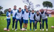 Plantel de Blooming abandona la sede para evitar show político con Cronenbold y Del Castillo