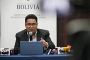 Exministro Siles enfrenta cuadro delicado de salud y permanece bajo custodia policial en una clínica