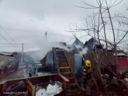 Feroz incendio en una casa de Bariloche: la dueña se despertó y alertó a su hijo por el fuego