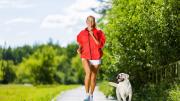 Fitness para +50: la rutina de fuerza con pesas que transforma tu cuerpo en la menopausia
