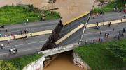 Colapsa puente en autopista de Portuguesa tras intensas lluvias – Correo del Caroní