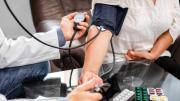 Hace milagros contra la hipertensión y la llaman el oro verde: la verdura muy popular que beneficia tu salud