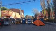 Tupiza bloqueada por transportistas que exigen más combustible y cambios en YPFB. (9:30)
