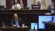 Tras su huída, Francos debe volver al Senado