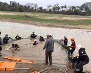 Rescatan a 27 bufeos que quedaron aislados en un área de influencia del Río Grande