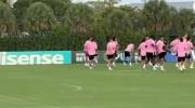 Los detalles del entrenamiento de Messi: risas con Luis Suárez y Jordi Alba listo para el PSG