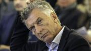 Macri, solo y en silencio