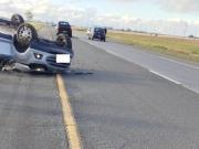 Tragedia en la ruta 2: una pareja murió tras volcar con su camioneta