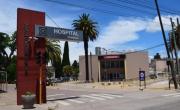 Dos bandos enfrentados, primero a trompadas y después con disparos