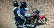 Dos motochorros asaltaron a una pareja de jóvenes en Pocito y le quitaron todo