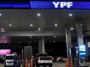 YPF sube 3,5% los combustibles y lanza descuentos: los detalles
