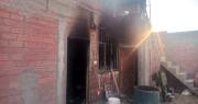 “La madre salió a beber”: Un niño de cuatro años muere carbonizado en el incendio que consumió parte de su casa