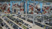 Trump amenaza con mantener el arancel del 25% a los autos de Japón
