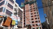 La alcaldía de La Paz advierte sobre un presunto edificio ilegal que comercializa departamento