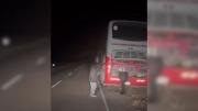 Río Negro bajo cero: por la ola polar, se congeló el combustible de un colectivo y quedó varado en la Ruta 23