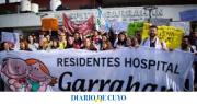 Los médicos residentes del Garrahan ya no cobrarán un sueldo sino “una beca precarizada”
