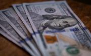Después que el Gobierno negara que el dólar esté planchado, el oficial pega otro salto y llega a $1.255