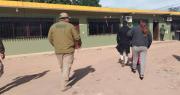 Efectivos que remolcaron un vehículo con una niña dentro serán investigados por negligencia, asegura la Policía