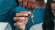 ¡Buenas noticias en Illinois! Viviendas a bajo costo en Cook: estos son los requisitos familiares para acceder a ellas