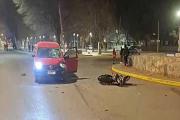 Accidente grave en Allen: un motociclista de 60 años lucha por su vida en terapia intensiva