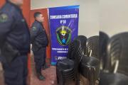 Hallan 16 sillas presuntamente robadas y una mujer las entrega de forma voluntaria en el barrio Bosco III