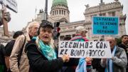 Jubilados volvieron a marchar frente al Congreso y exigieron justicia por Pablo Grillo