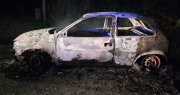 Detuvieron a una pareja en La Plata por incendiar un auto para cobrar el seguro