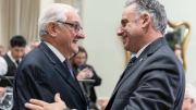 La Universidad de Congreso entregó el título de Doctor Honoris Causa al Presidente Uruguayo, Yamandú Orsi