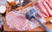 ¿Hay cambios al aplastar la carne para milanesa?