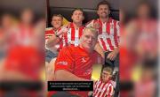 El seleccionado inglés de rugby posó con la camiseta de Estudiantes