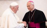 El Vaticano pisó el freno y salió a aclarar que Francisco no mintió