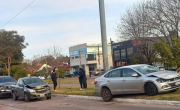 Choque cuádruple en Tolosa: tres camionetas y un auto involucrados