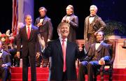 Un Trump robótico regresa al Salón de los Presidentes de Disney en Florida
