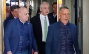 Alberto Fernández llegó a Comodoro Py para ampliar su indagatoria en la causa Seguros
