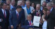 Donald Trump firmó su “gran y hermosa” ley de Presupuesto: los detalles