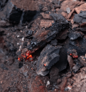 Un yacimiento de carbón reavivó un incendio subterráneo en El Bolsón
